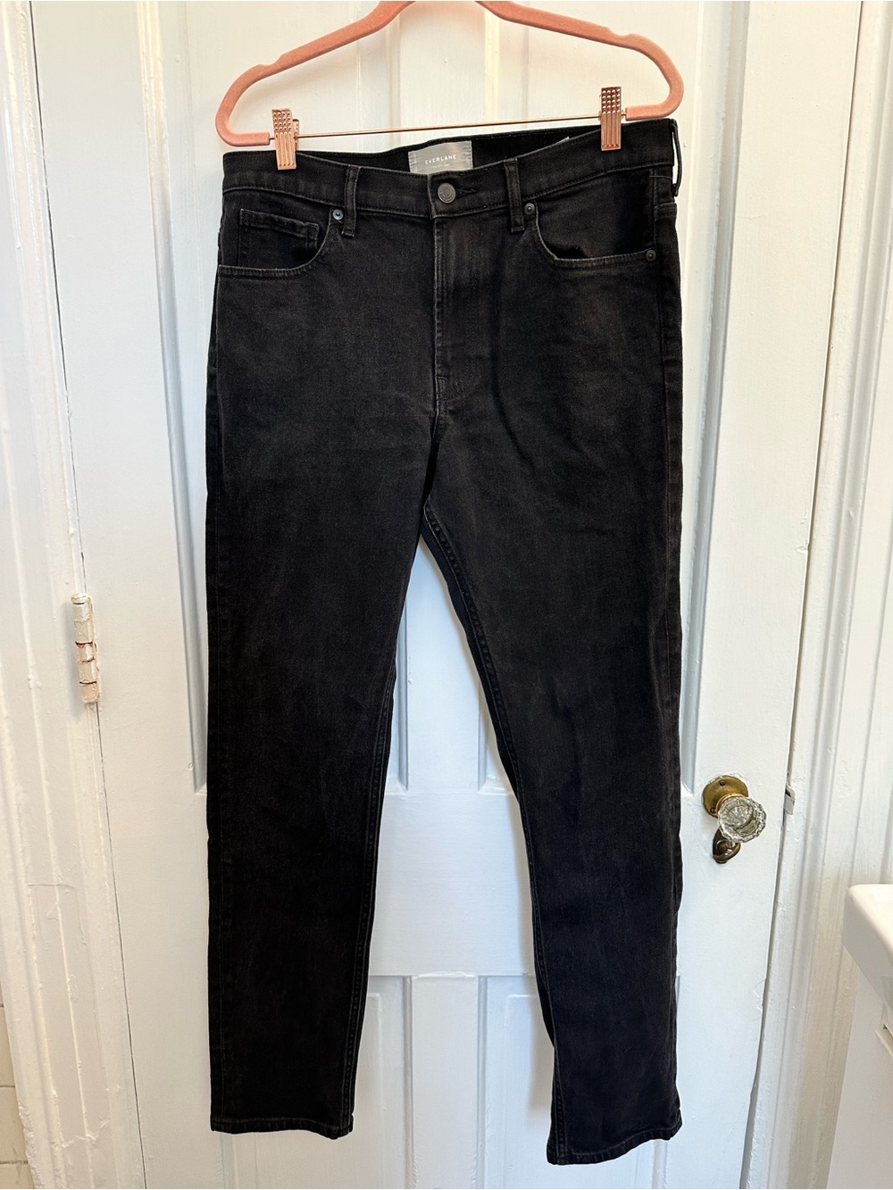 Everlane Men’s Slim Jeans in Black